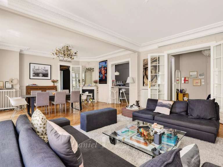Appartement Paris 4e - 4 chambres - 157m²