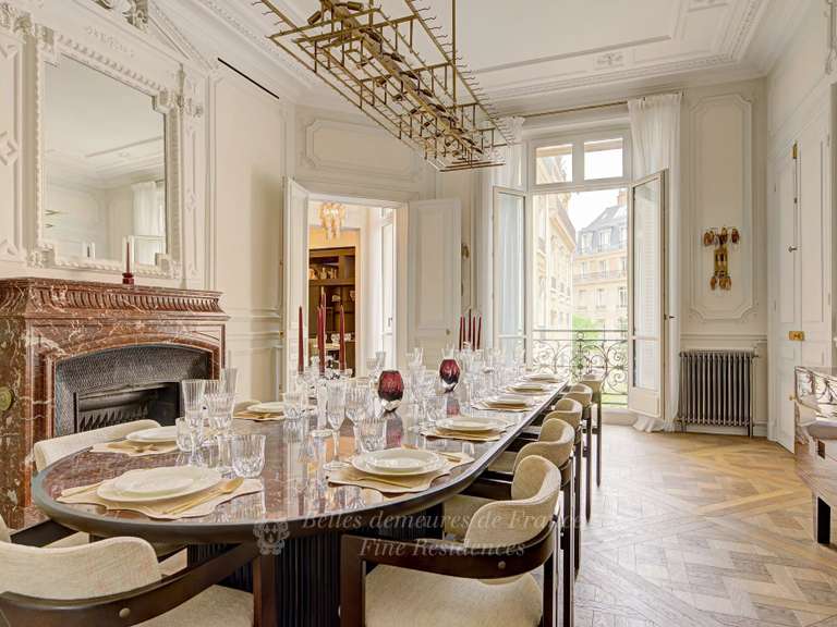 Appartement Paris 8e - 5 chambres - 372m²