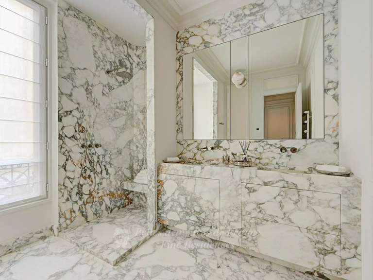 Appartement Paris 8e - 5 chambres - 372m²