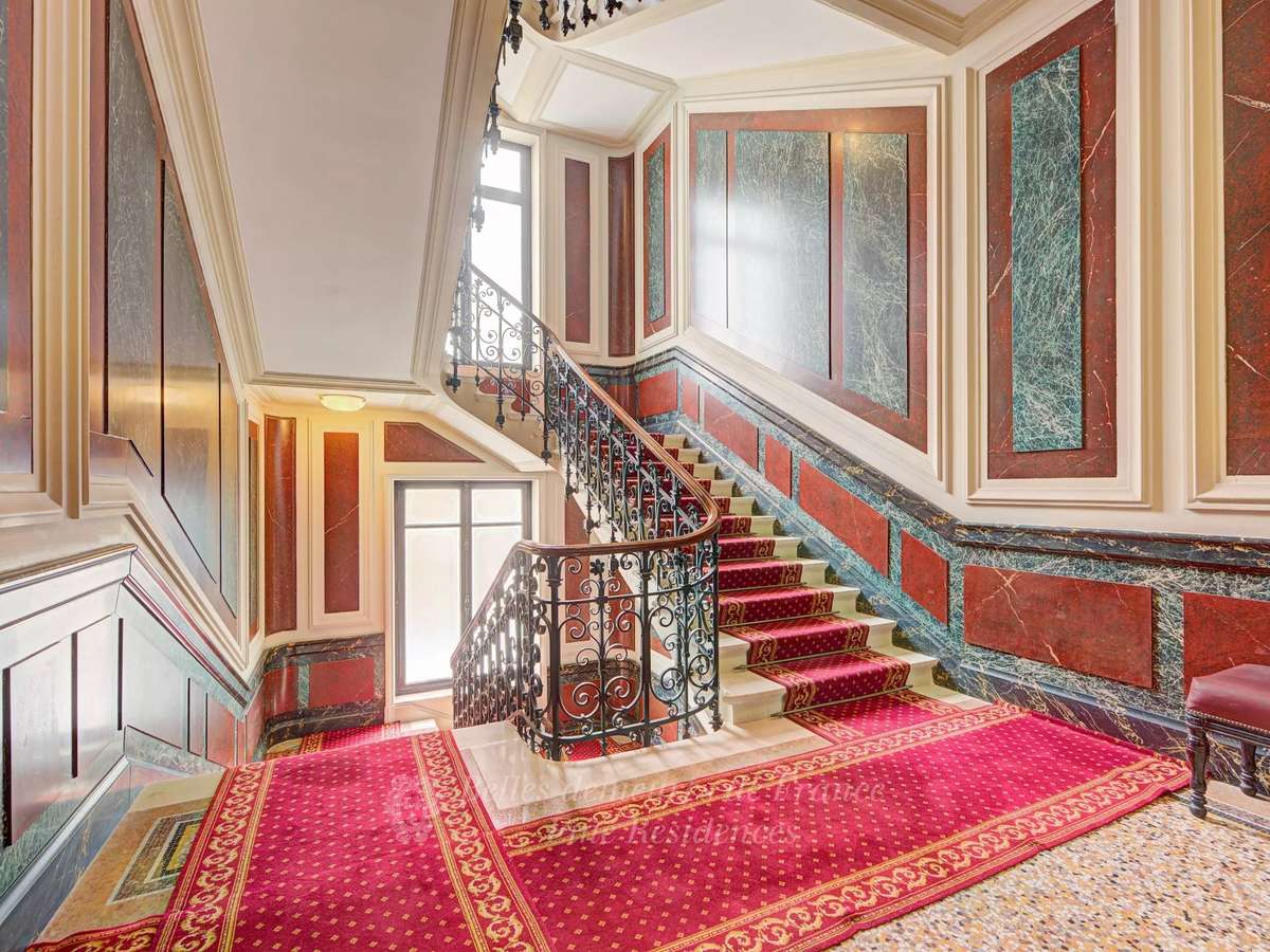 Apartment Paris 8e