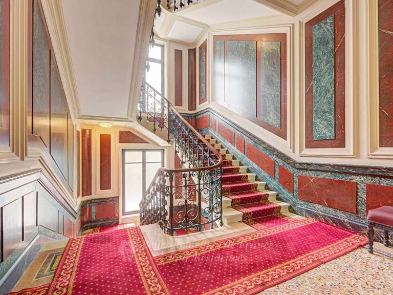 Appartement Paris 8e - 5 chambres - 372m²