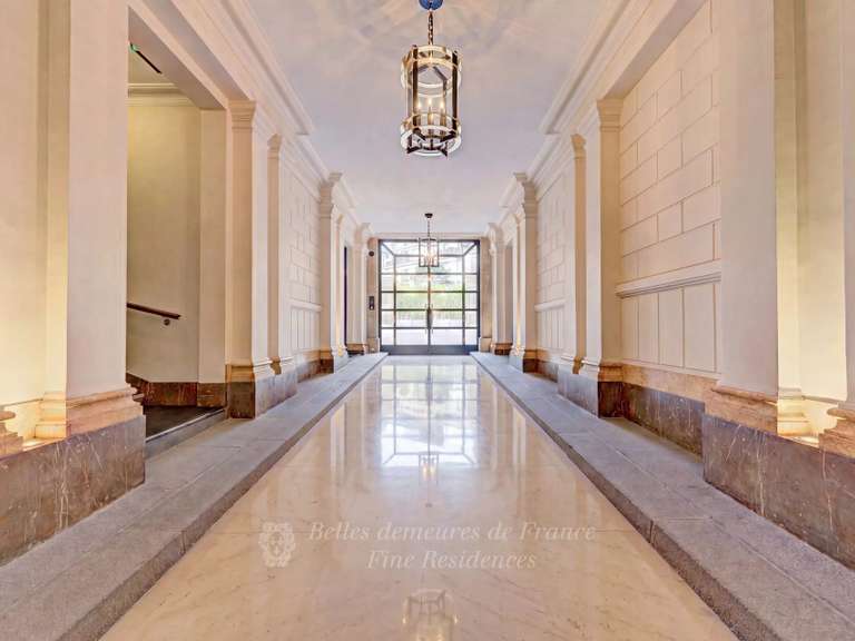 Appartement Paris 8e - 5 chambres - 372m²