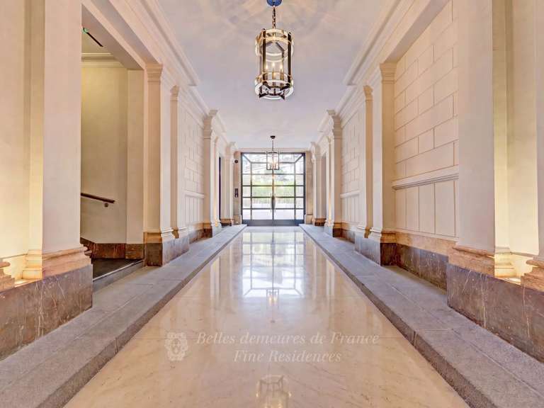 Appartement Paris 8e - 5 chambres - 372m²