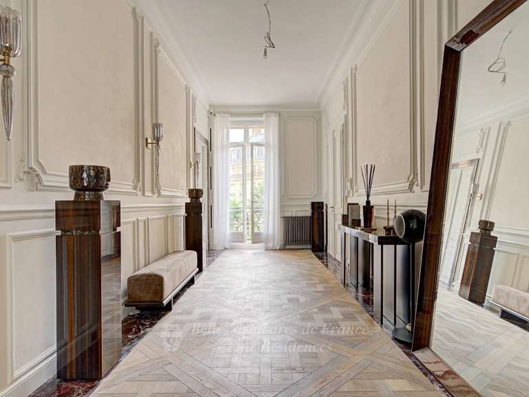 Appartement Paris 8e - 5 chambres - 372m²
