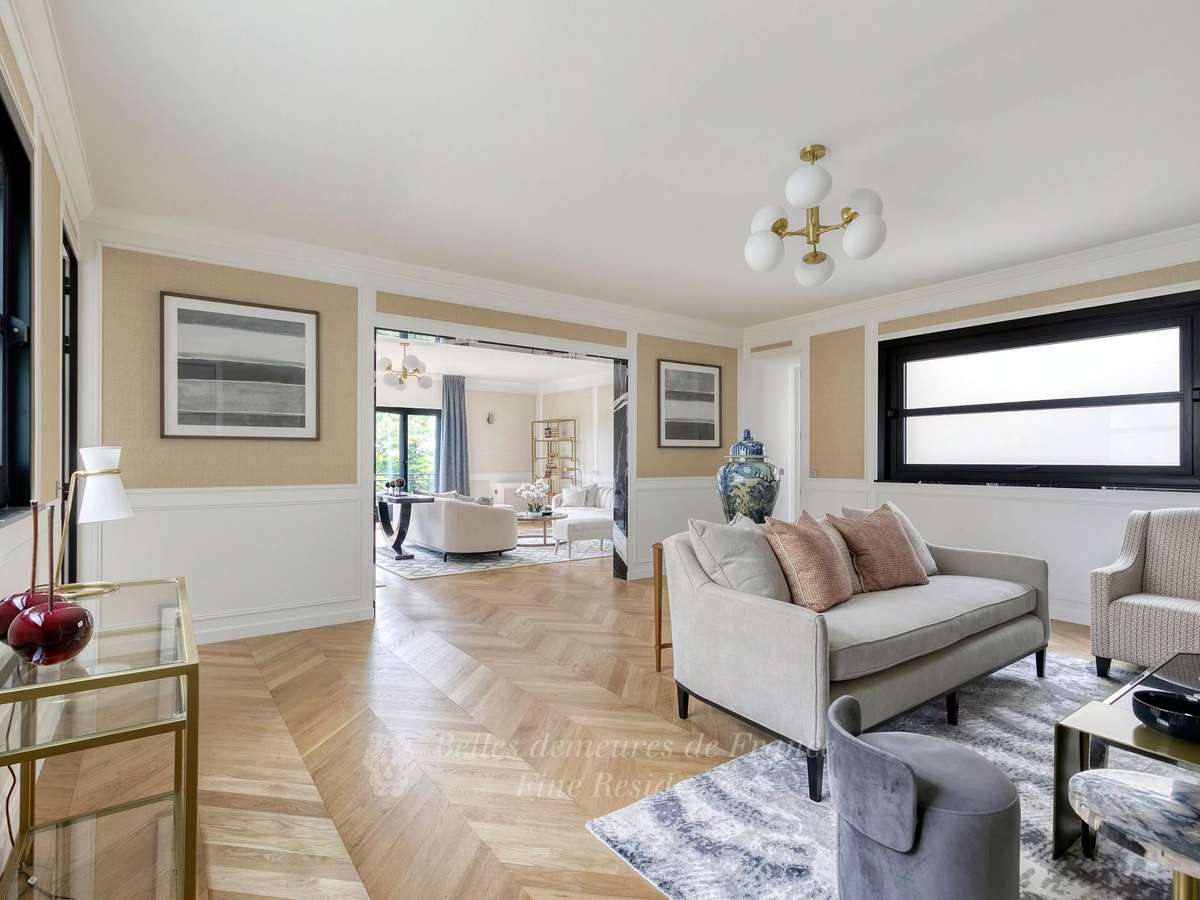 Apartment Paris 7e