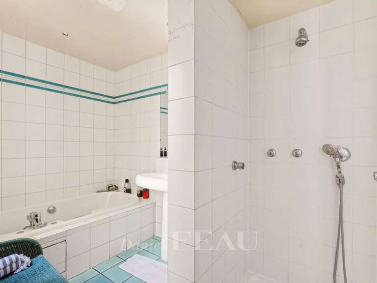 Appartement Paris 4e - 4 chambres - 122m²
