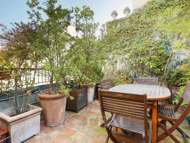 Appartement Paris 4e - 3 chambres - 157m²