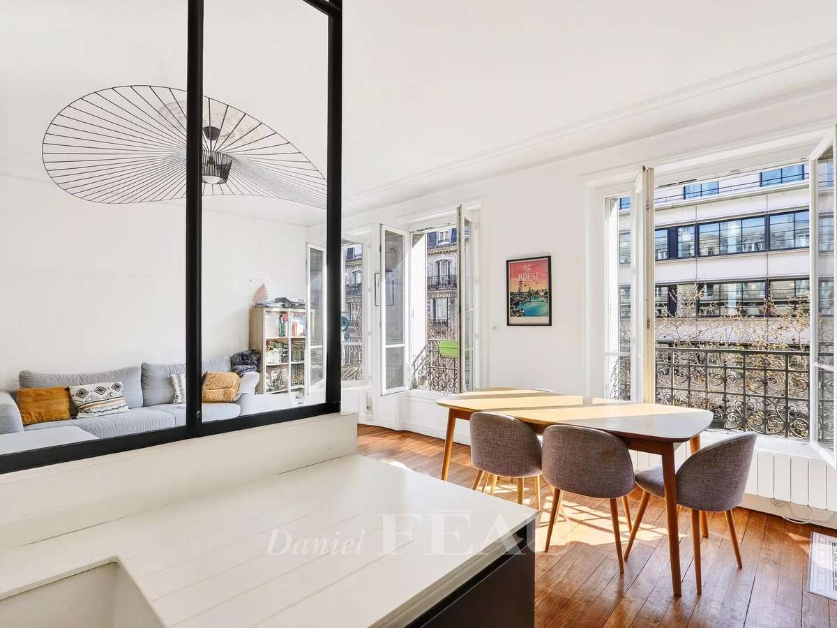 Apartment Paris 11e