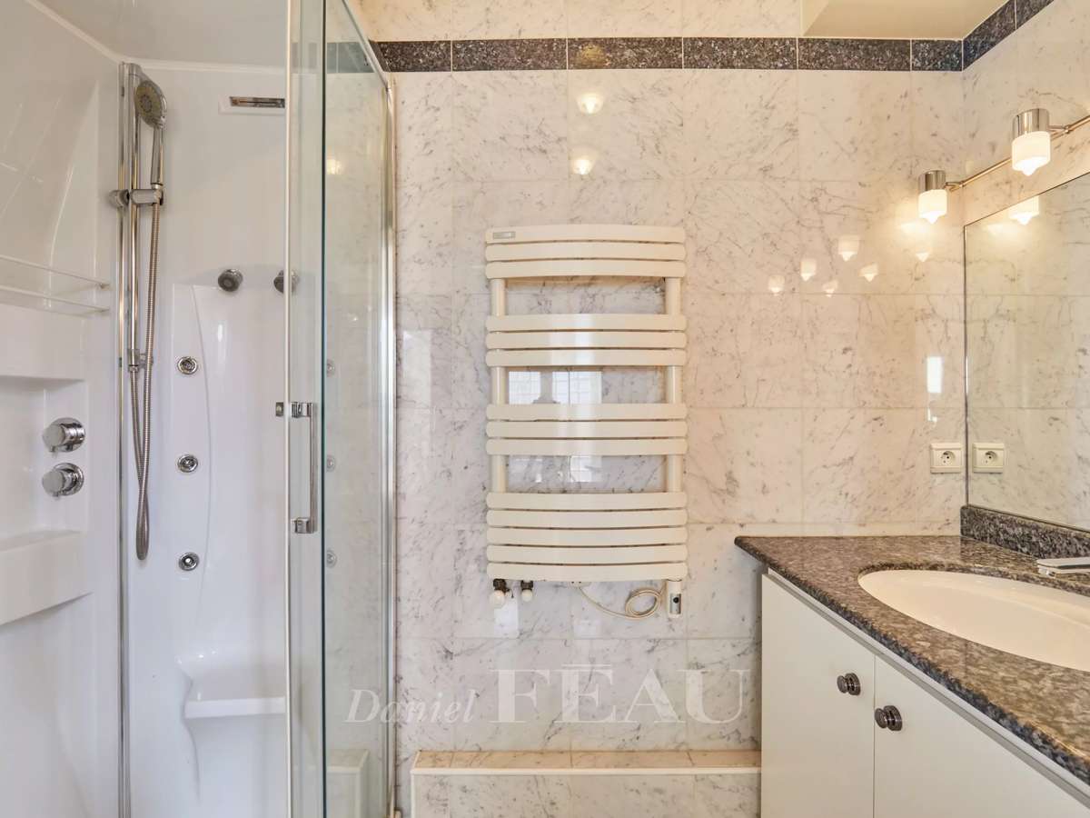 Apartment Paris 12e
