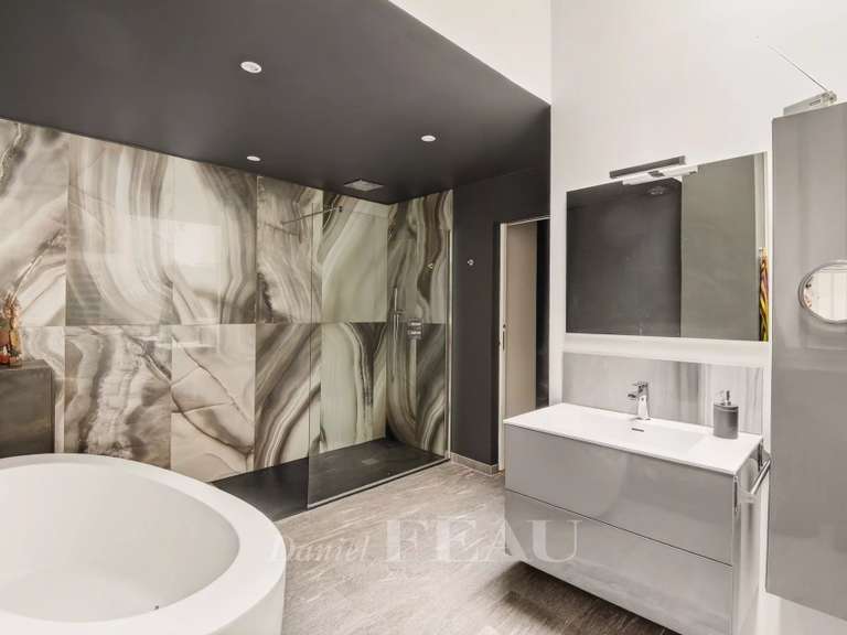Appartement Paris 11e - 3 chambres - 185m²