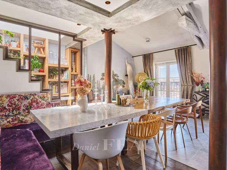 Appartement Paris 3e - 3 chambres - 220m²