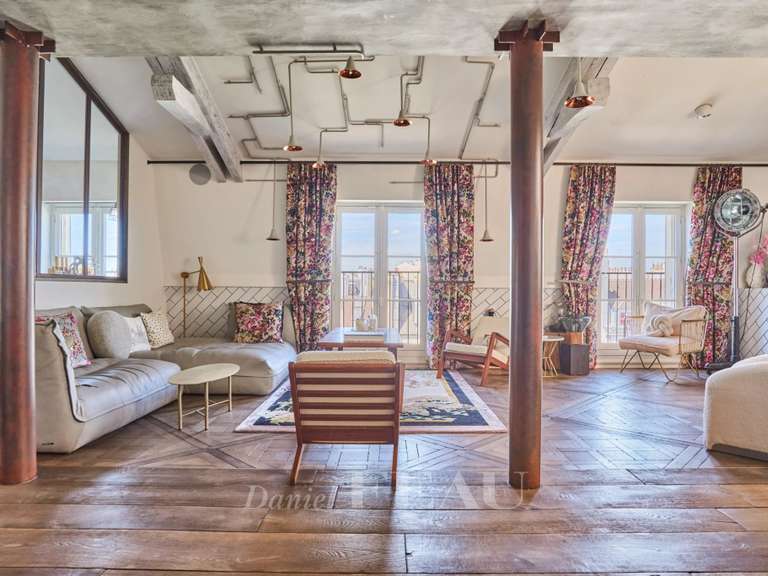 Appartement Paris 3e - 3 chambres - 220m²