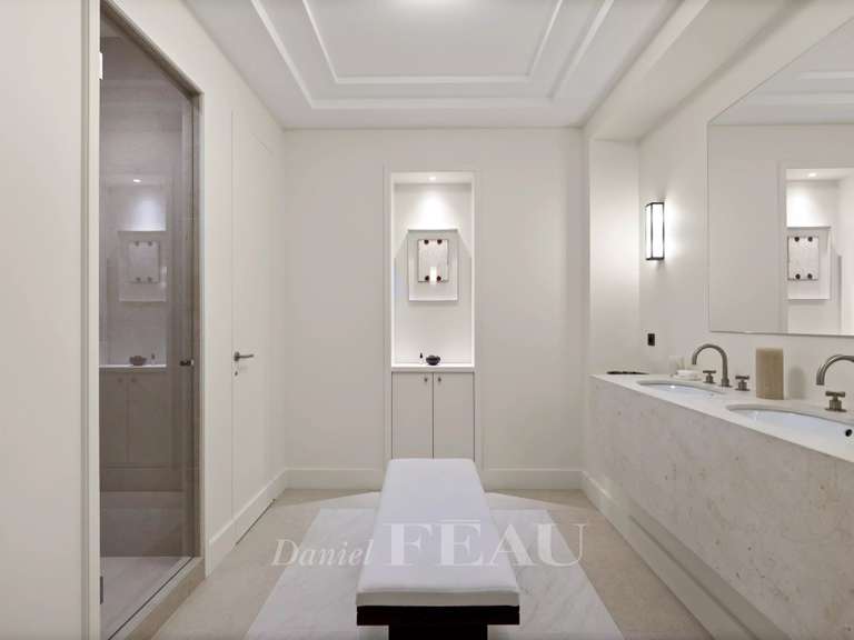Apartment Paris 8e - 3 bedrooms - 315m²