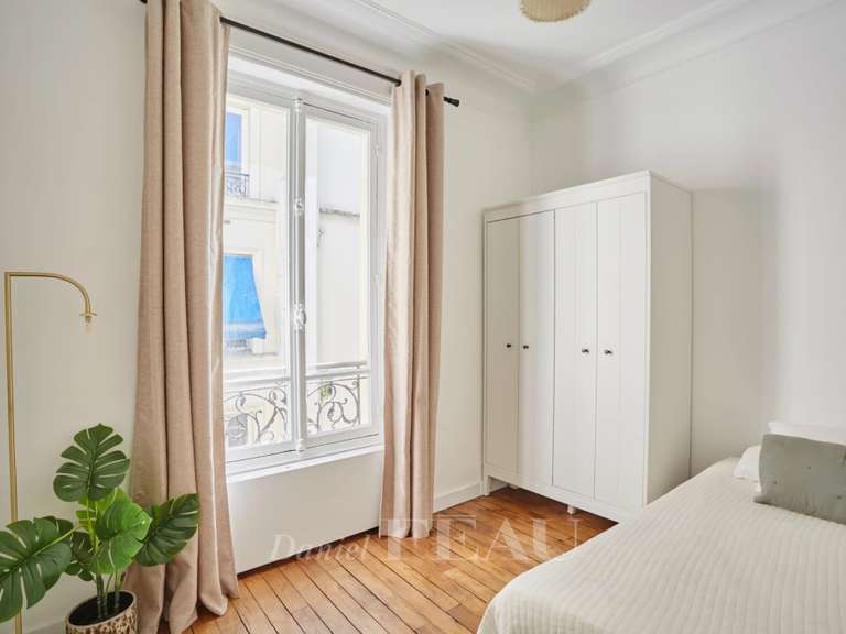 Appartement Paris 1er - 2 chambres - 86m²