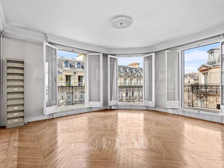 Appartement Paris 8e - 4 chambres - 146m²