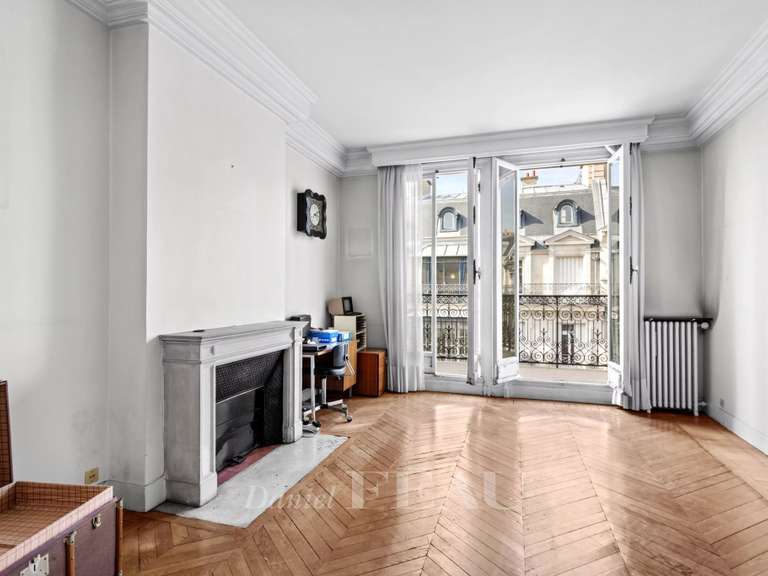 Appartement Paris 8e - 4 chambres - 146m²