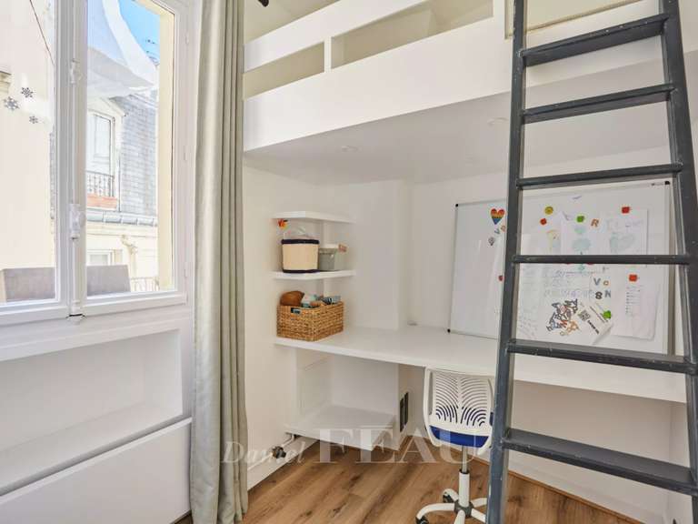 Appartement Paris 1er - 2 chambres - 90m²