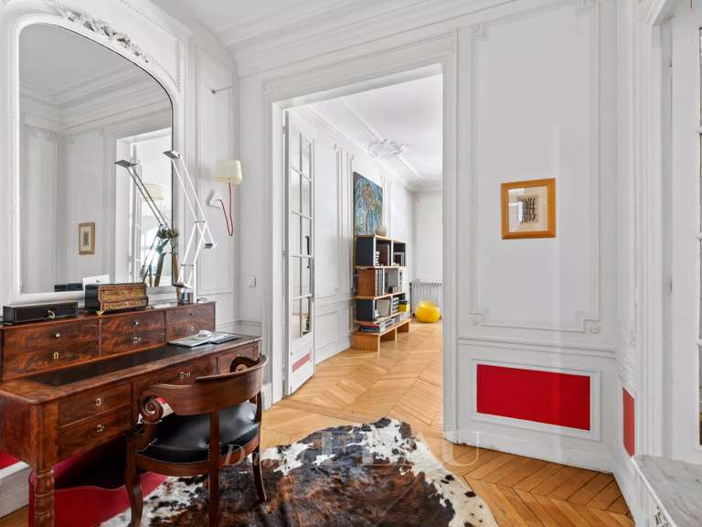 Appartement Paris 8e - 3 chambres - 190m²