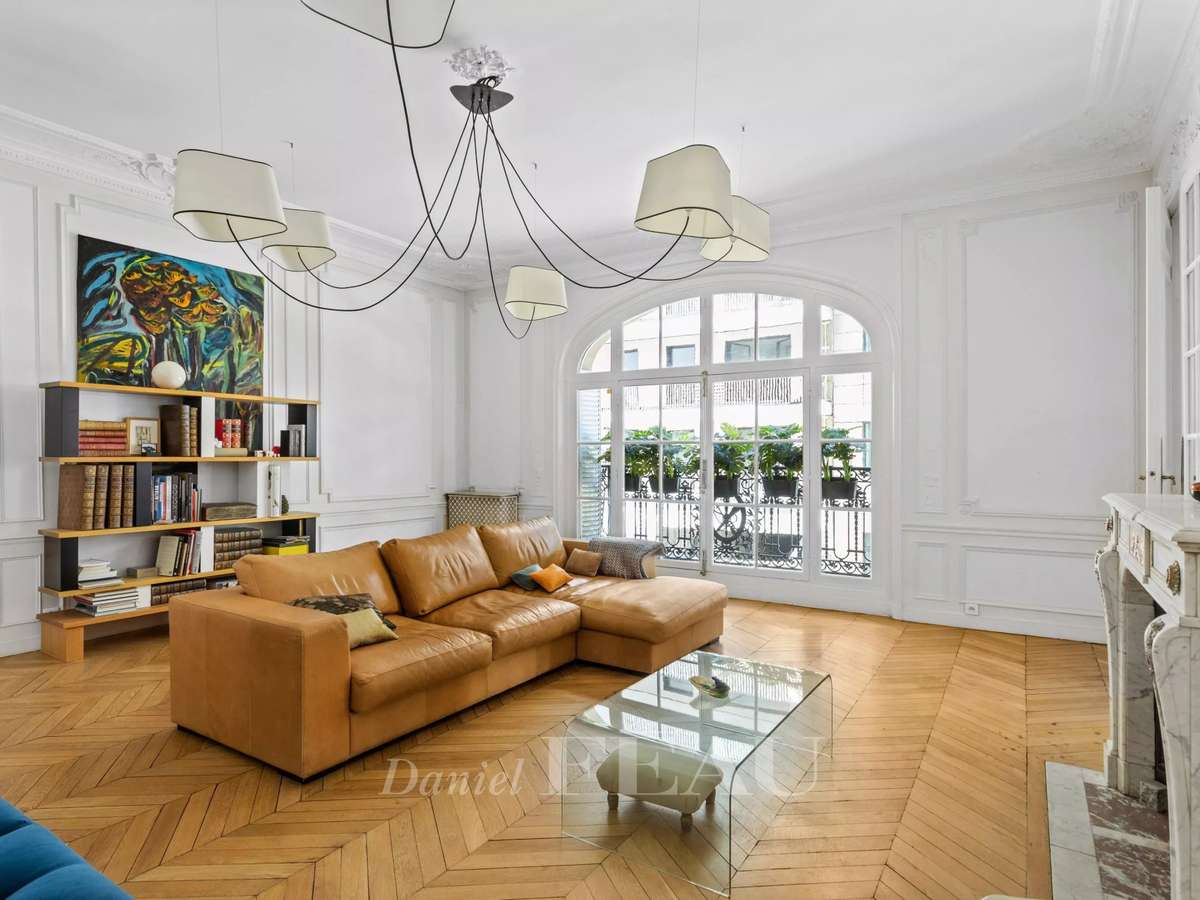 Apartment Paris 8e