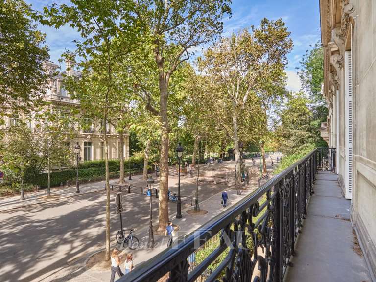 Appartement Paris 8e - 5 chambres - 373m²