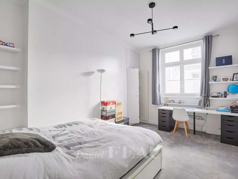 Appartement Paris 8e - 3 chambres - 168m²
