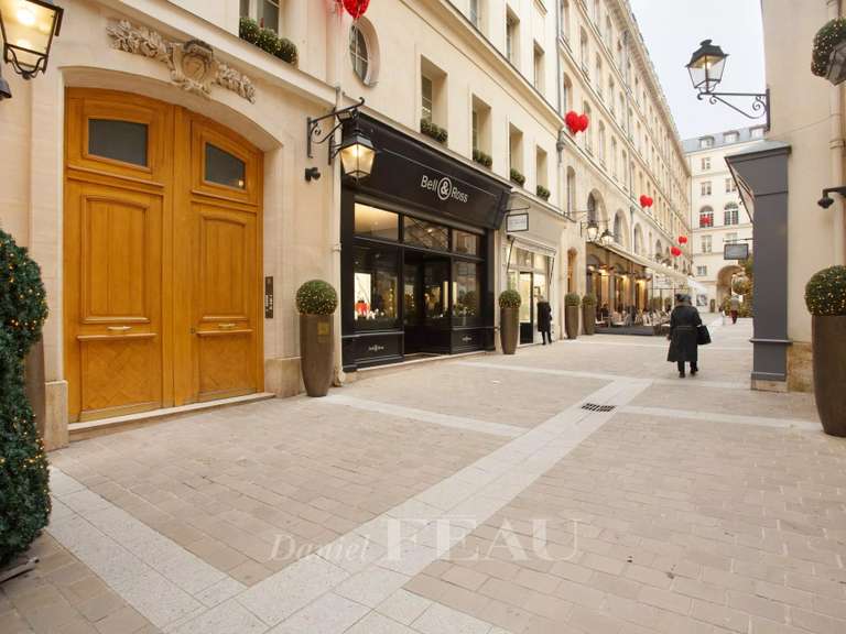 Appartement Paris 8e - 1 chambre - 64m²