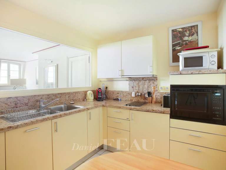 Appartement Paris 8e - 1 chambre - 64m²
