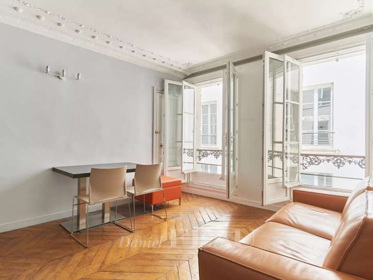 Apartment Paris 1er - 2 bedrooms - 50m²