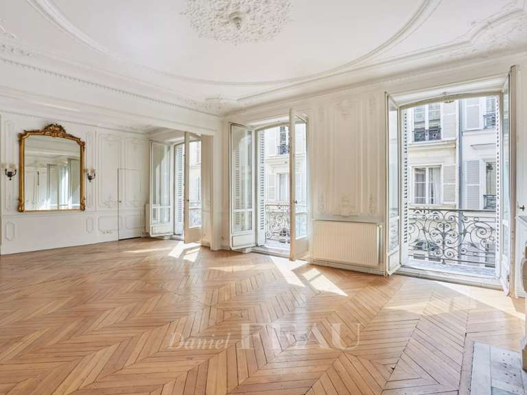 Appartement Paris 8e - 4 chambres - 157m²