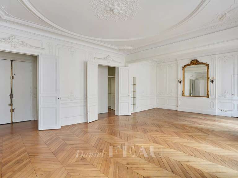 Appartement Paris 8e - 4 chambres - 157m²