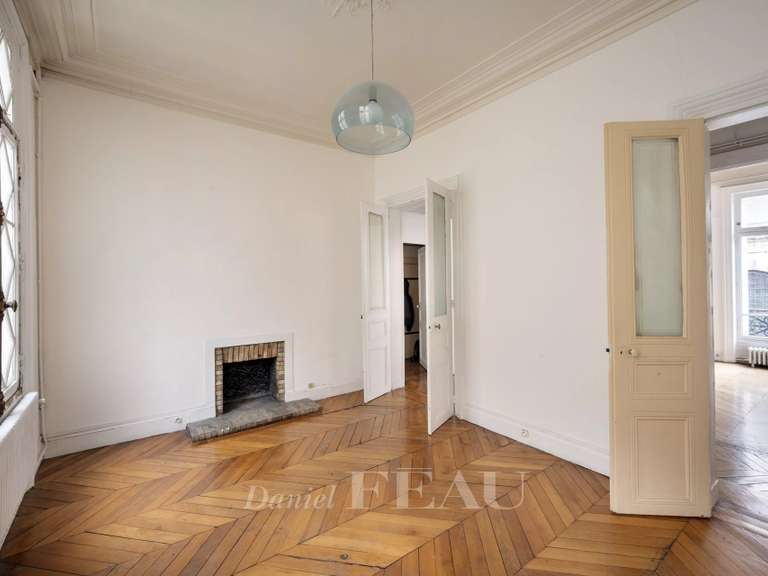 Appartement Paris 1er - 3 chambres - 134m²