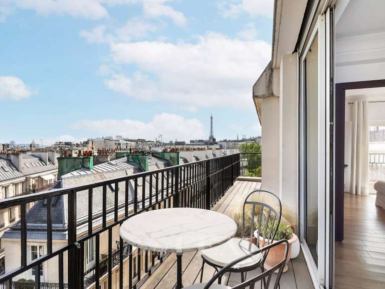 Appartement Paris 8e - 2 chambres - 84m²
