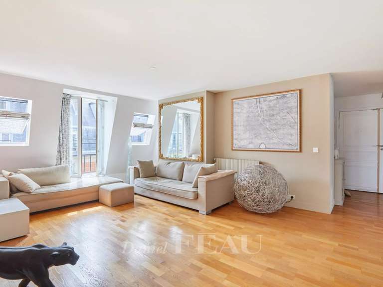 Appartement Paris 8e - 3 chambres - 134m²
