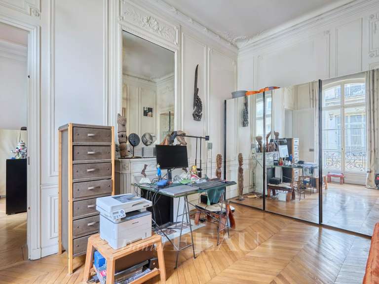 Appartement Paris 8e - 4 chambres - 177m²