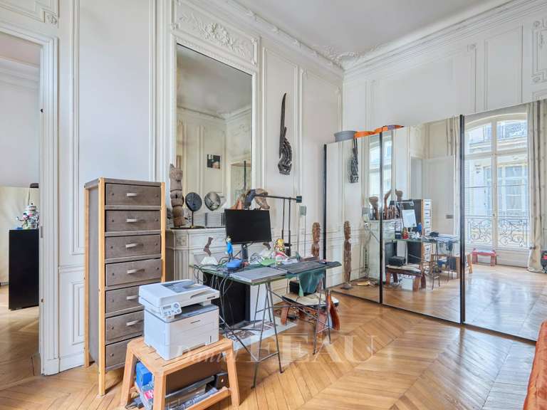 Appartement Paris 8e - 4 chambres - 177m²