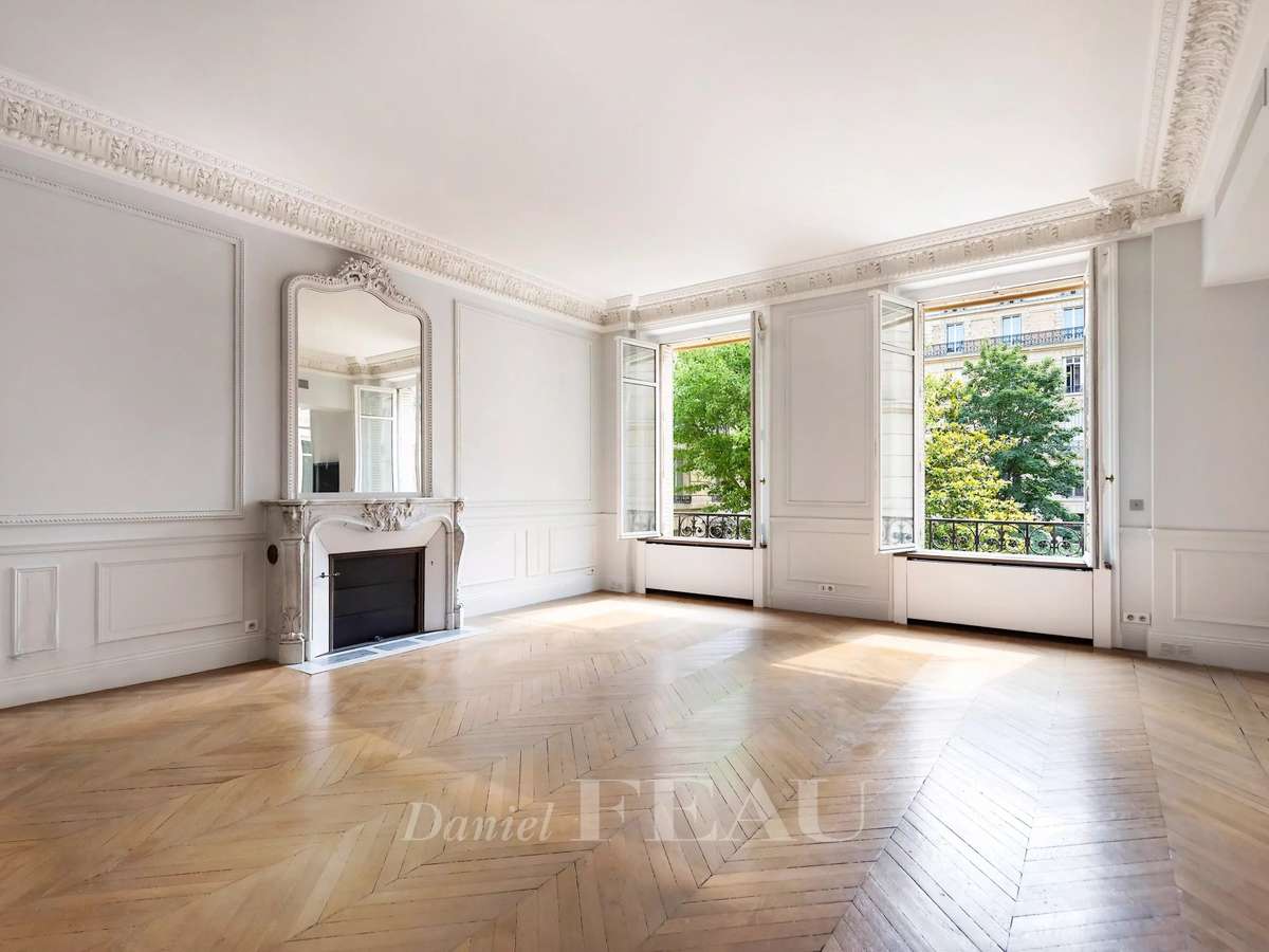 Apartment Paris 8e