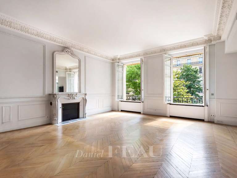 Appartement Paris 8e - 3 chambres - 187m²