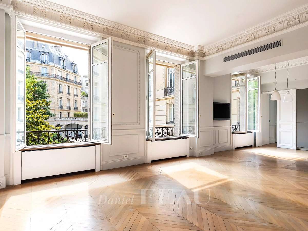 Apartment Paris 8e