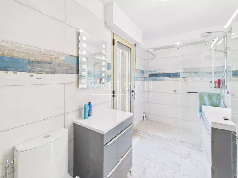 Apartment Cap-d-antibes - 2 bedrooms - 97m²