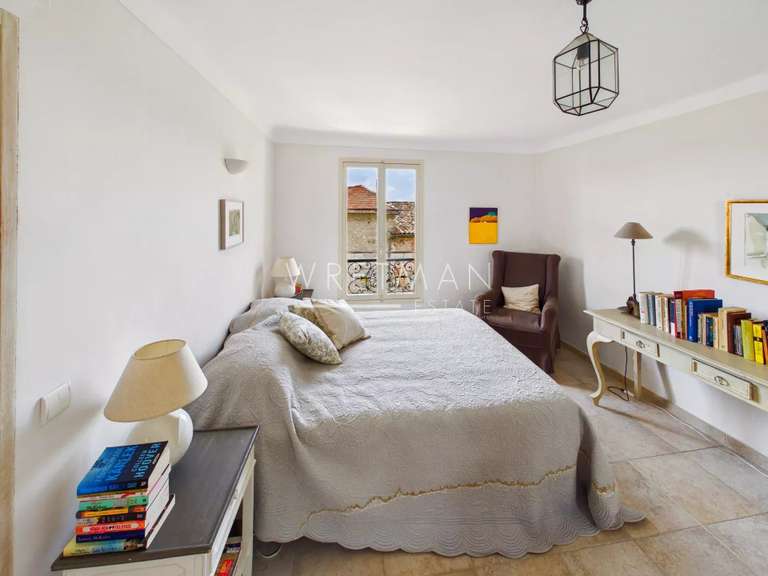 Appartement Tourrettes-sur-Loup - 3 chambres - 86m²