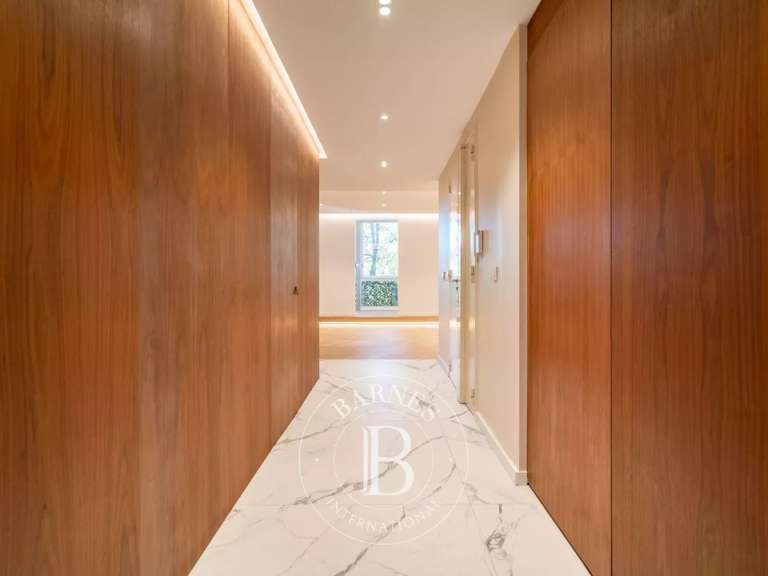 Appartement Marseille 8e - 2 chambres - 101m²