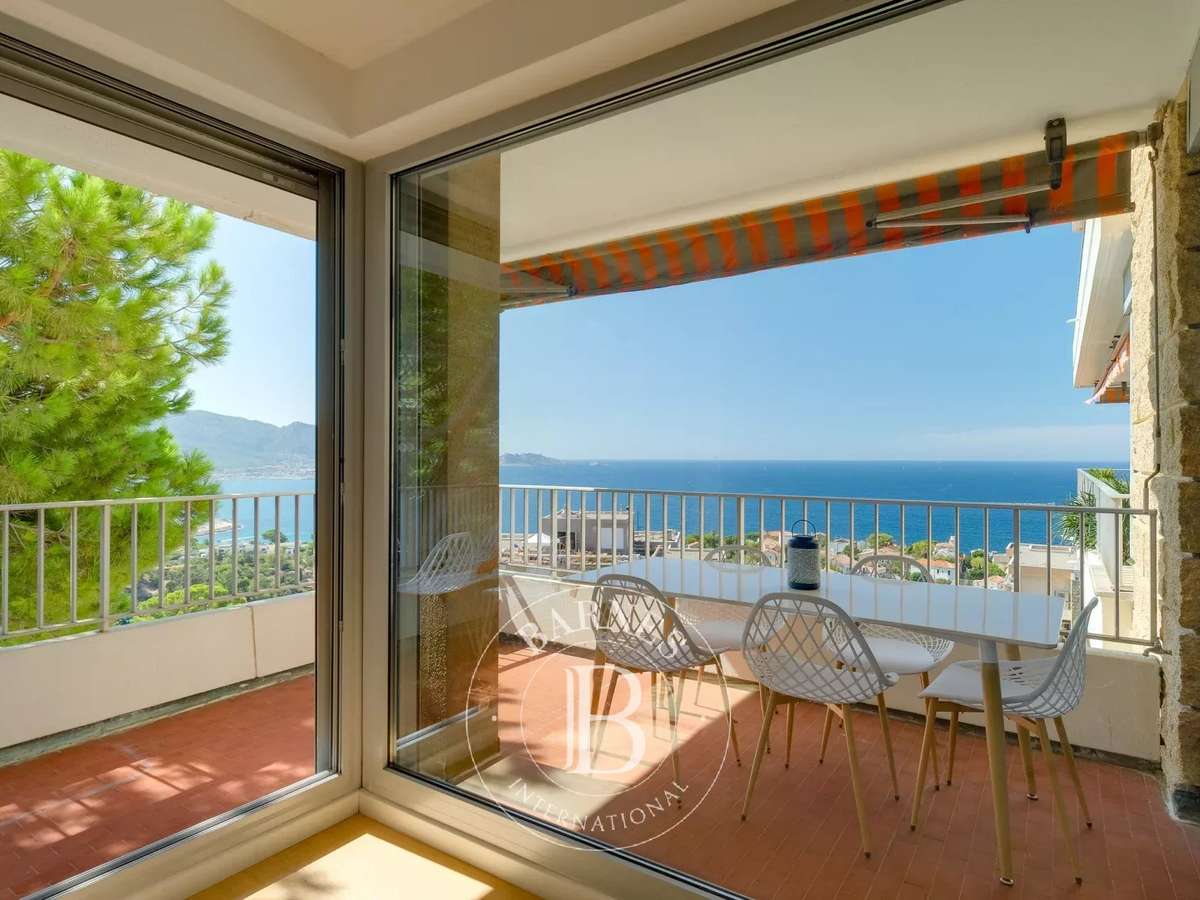Apartment Marseille 7e