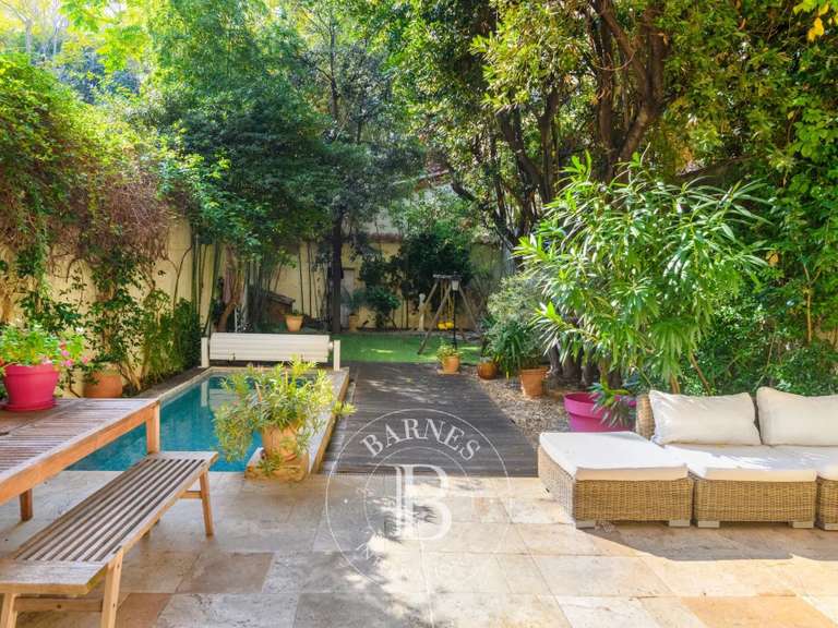 Appartement Marseille 8e - 3 chambres - 162m²