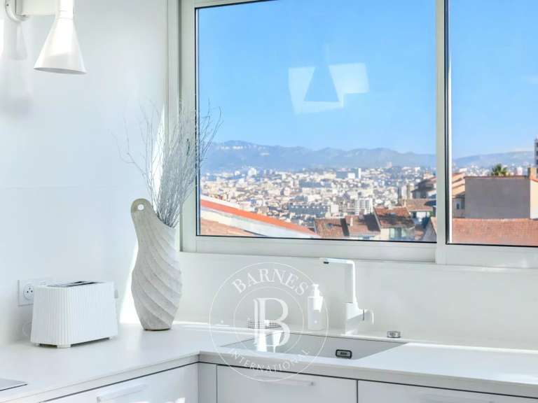Appartement Marseille 6e - 3 chambres - 117m²