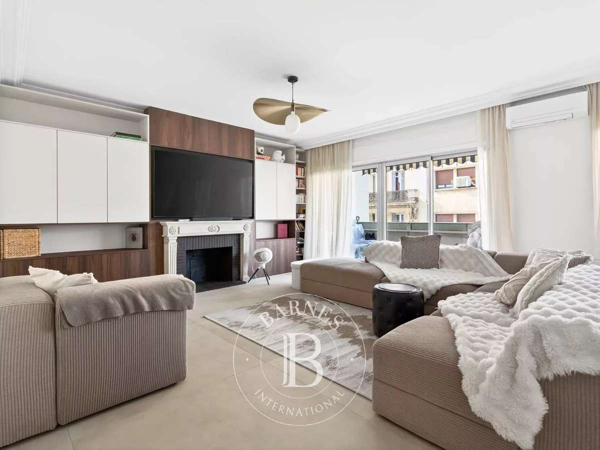 Apartment Marseille 8e