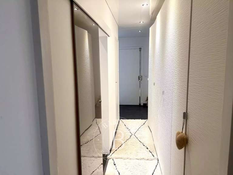 Appartement Marseille 8e - 2 chambres - 131m²