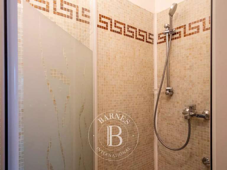 Appartement Marseille 8e - 2 chambres - 131m²
