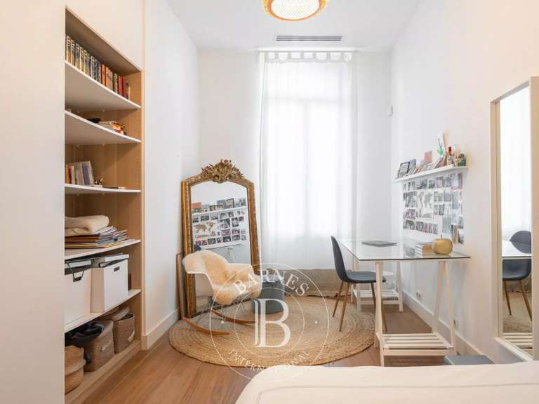 Appartement Marseille 8e - 5 chambres - 250m²