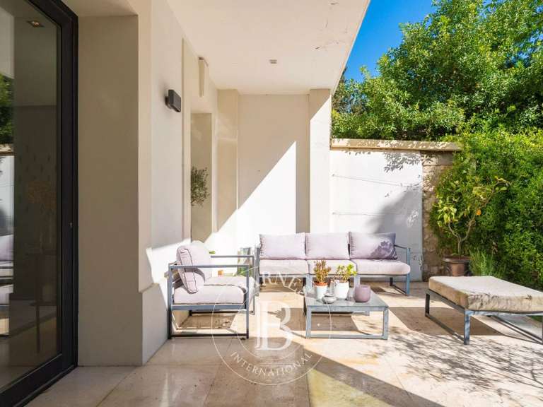 Appartement Marseille 8e - 5 chambres - 250m²