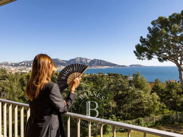 Appartement avec Vue sur mer Marseille 7e - 3 chambres - 160m²